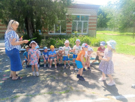 Международный день друзей Международный день друзей.